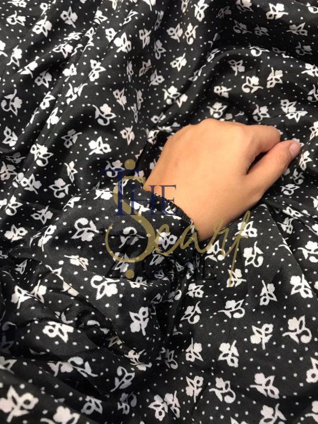 Namaz Chadar - Black White Flower Print